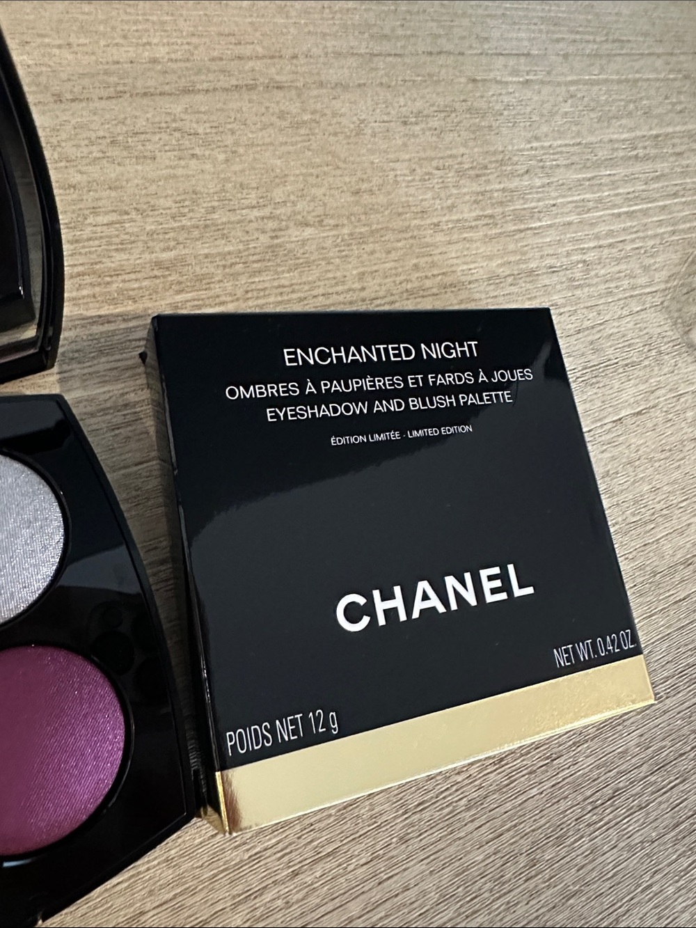 CHANEL Quad Eyeshadow Palette - Pink, Silver, Copper, Plum - Picture 3 of 3